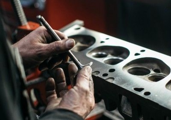Machining of valve seats